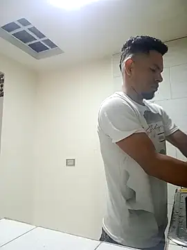 Snapshot of MI_GERALD chatting on September 2025 04:07:01 PM MI GERALD online show from September 2025 04:07:01 PM