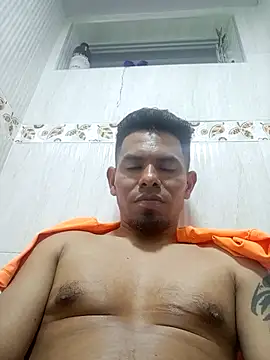 Snapshot of MI_GERALD chatting on September 2025 04:03:01 AM MI GERALD online show from September 2025 04:03:01 AM