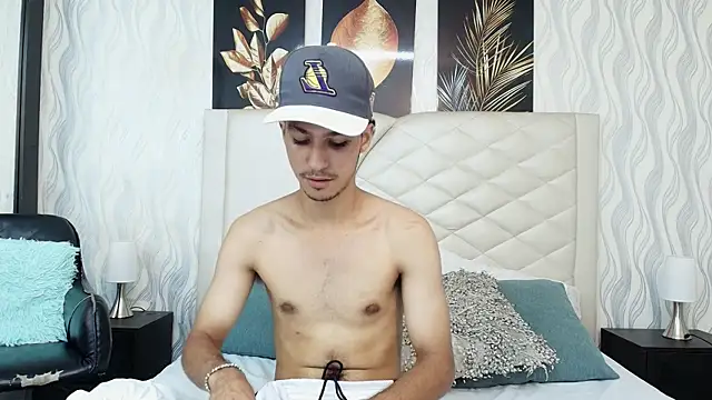 Marcus Jeron online show from October 2025 07:15:02 PM