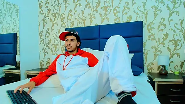 Marcus Jeron online show from November 2025 12:15:02 AM