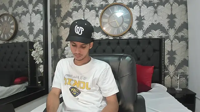 Marcus Jeron online show from October 2025 09:00:01 PM