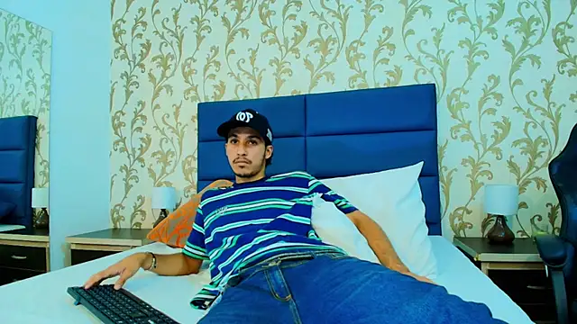 Marcus Jeron online show from November 2025 07:19:01 PM