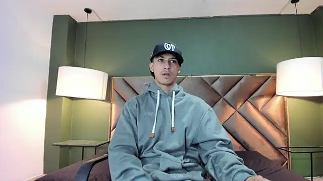 Marcus Jeron online show from October 2025 09:36:01 PM