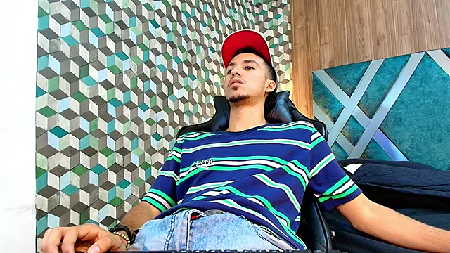 Marcus Jeron online show from December 2025 09:53:01 PM