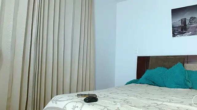 AntonyDAngelo25 online show from December 2025 02:04:02 AM