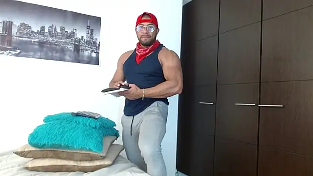 AntonyDAngelo25 online show from September 2025 07:20:01 PM