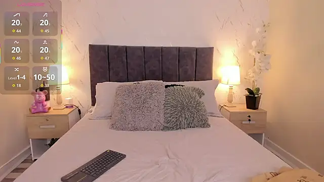 Snapshot of Camila_Bustamante chatting on December 2025 03:46:02 PM Camila Bustamante online show from December 2025 03:46:02 PM