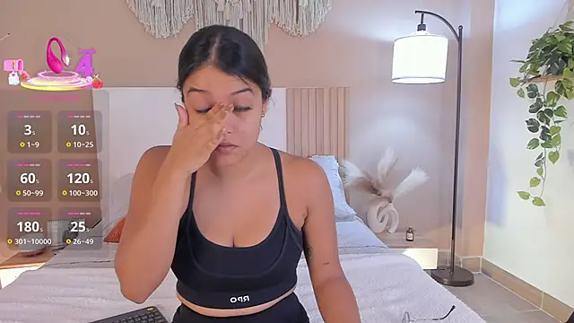 Camila Bustamante online show from June 2026 01:44:02 PM