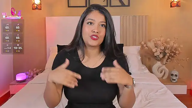 Snapshot of Camila_Bustamante chatting on October 2025 04:04:02 PM Camila Bustamante online show from October 2025 04:04:02 PM