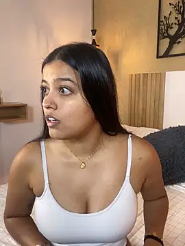 Snapshot of Camila_Bustamante chatting on September 2025 02:18:02 PM Camila Bustamante online show from September 2025 02:18:02 PM