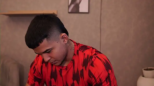 Thiago Valente online show from April 2026 01:15:01 PM