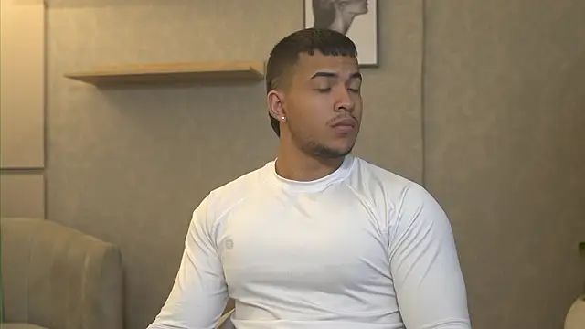 Thiago Valente online show from February 2026 01:45:02 PM