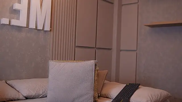 Thiago Valente online show from May 2026 01:15:01 PM
