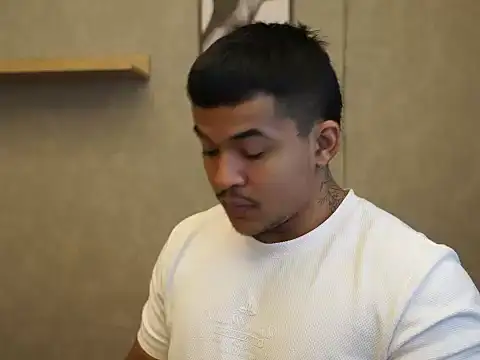 Thiago Valente online show from March 2026 01:35:02 PM