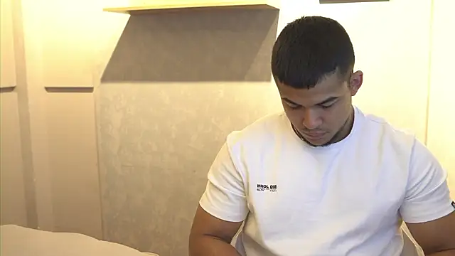 Thiago Valente online show from February 2026 12:44:02 PM