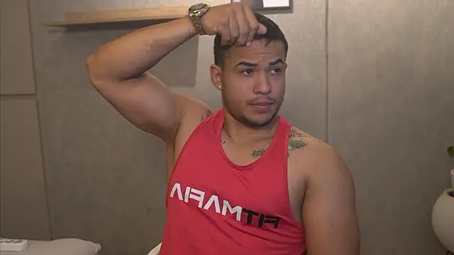 Thiago Valente online show from February 2026 02:06:02 PM