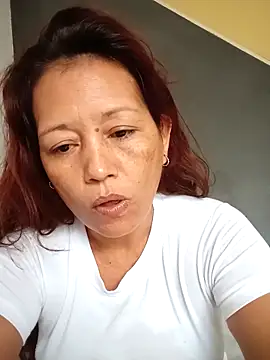 marinita13 online show from February 2026 01:00:01 PM