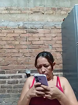marinita13 online show from June 2026 10:33:01 PM