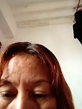 marinita13 online show from March 2026 01:00:01 PM