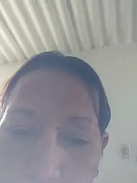 marinita13 online show from February 2026 05:35:01 PM