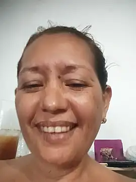 Snapshot of marinita13 chatting on October 2025 01:50:02 AM marinita13 online show from October 2025 01:50:02 AM