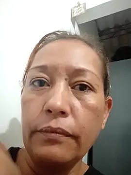 marinita13 online show from April 2026 02:18:02 AM