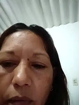 marinita13 online show from February 2026 01:51:01 AM