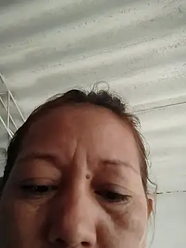 marinita13 online show from January 2026 12:20:01 PM