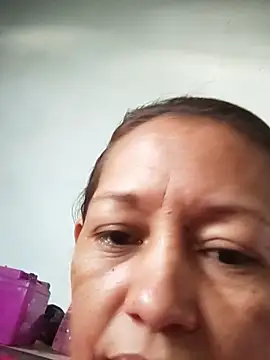 Snapshot of marinita13 chatting on October 2025 09:15:02 PM marinita13 online show from October 2025 09:15:02 PM