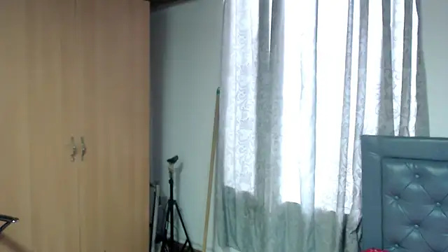 sarah aguilar online show from April 2026 02:33:01 PM