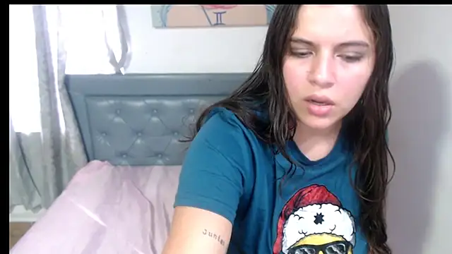 sarah aguilar online show from November 2025 07:13:02 PM