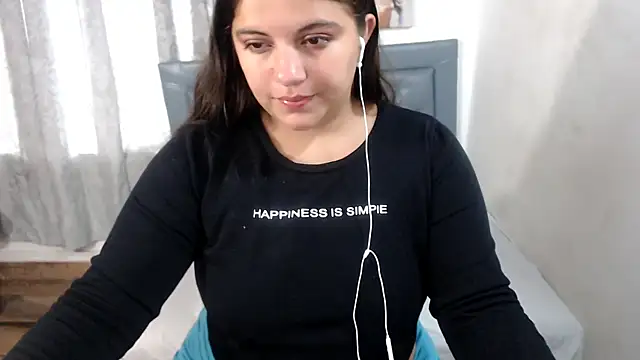 Snapshot of sarah_aguilar chatting on June 2026 02:22:02 PM sarah aguilar online show from June 2026 02:22:02 PM