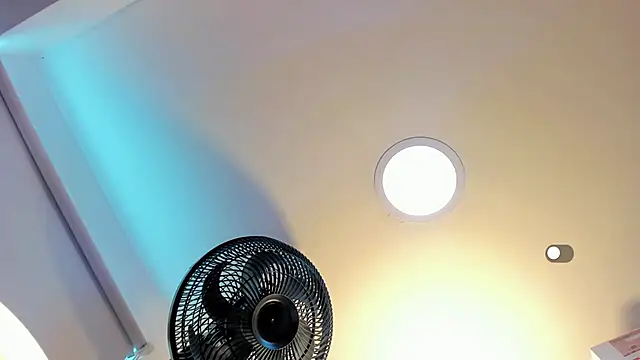 samantamilk6 online show from November 2025 06:01:02 PM