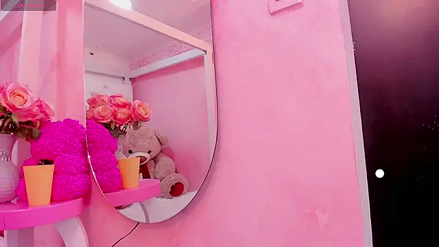 samantamilk6 online show from October 2025 05:16:01 PM