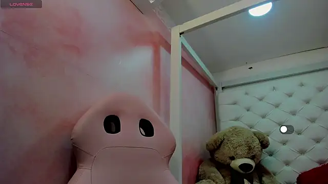 samantamilk6 online show from November 2025 05:17:02 PM