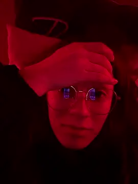 Ellie lowell online show from January 2026 01:34:02 AM