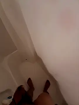 UsaGuy76 online show from April 2026 11:09:02 PM