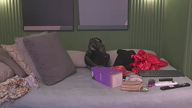 Ariaa Isabell online show from May 2026 12:54:01 PM