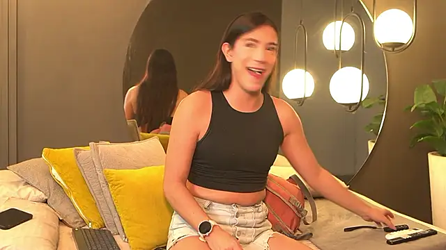 Ariaa Isabell online show from March 2026 06:53:01 PM