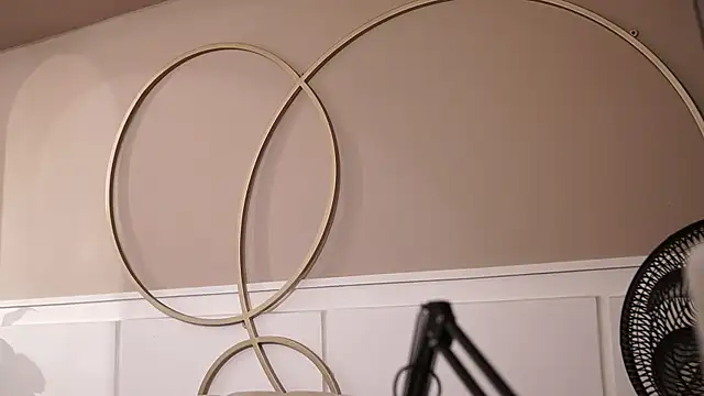 Ariaa Isabell online show from November 2025 06:11:01 PM