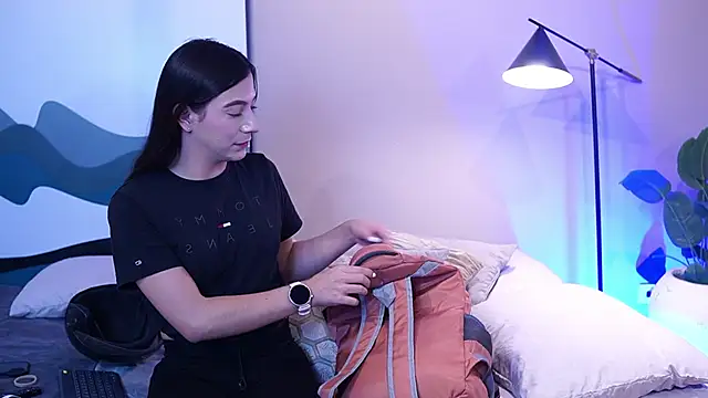 Ariaa Isabell online show from February 2026 06:24:02 PM