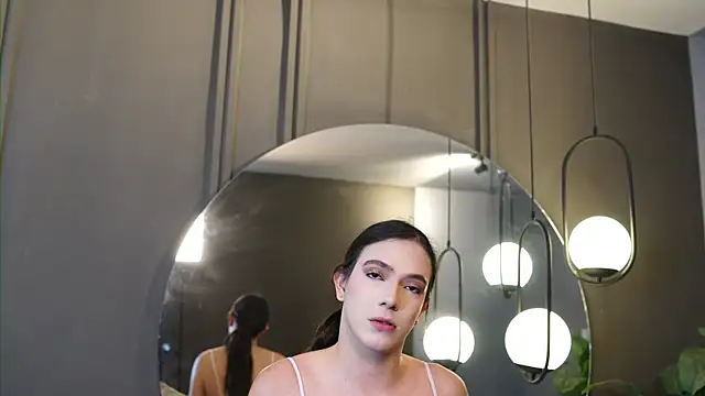Ariaa Isabell online show from July 2026 06:37:02 PM