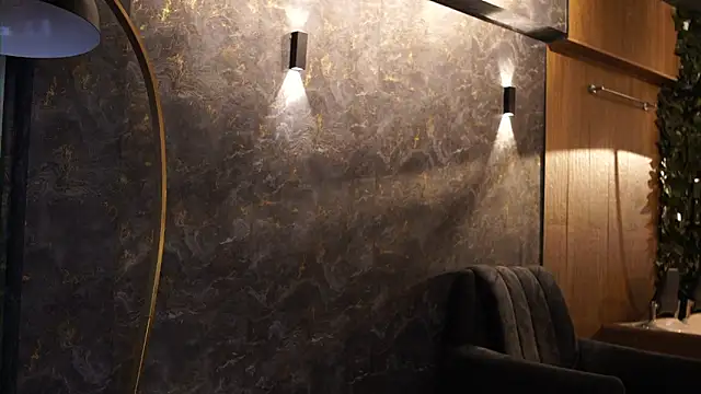 Ariaa Isabell online show from December 2025 06:28:02 PM