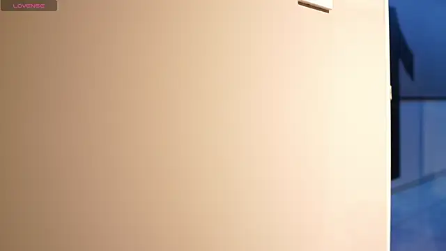 Ariaa Isabell online show from November 2025 01:04:01 PM