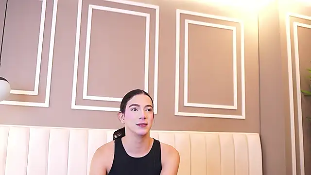Ariaa Isabell online show from May 2026 12:52:01 PM