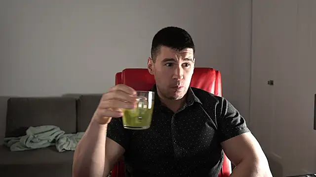 Sand0w online show from April 2026 10:38:02 PM