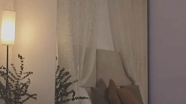 scarlethlux online show from May 2026 05:16:02 AM