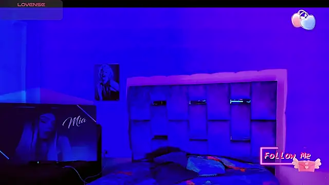 LADY-HOT-SEXY- online show from November 2025 02:38:02 AM