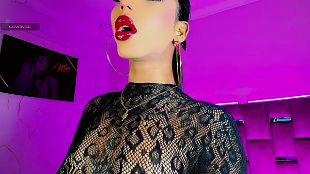 LADY-HOT-SEXY- online show from December 2025 03:52:02 AM