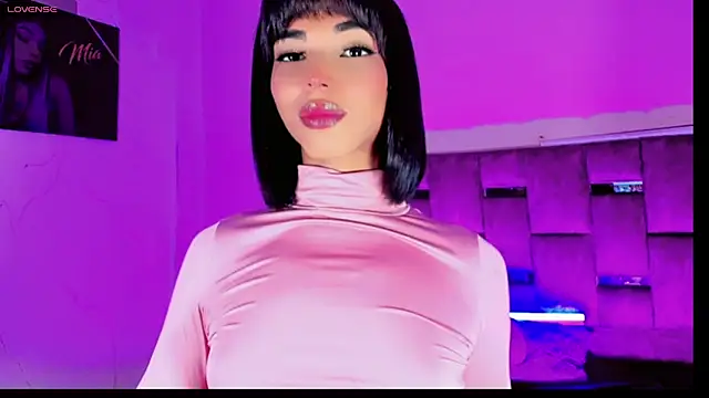 LADY-HOT-SEXY- online show from January 2026 05:22:01 AM